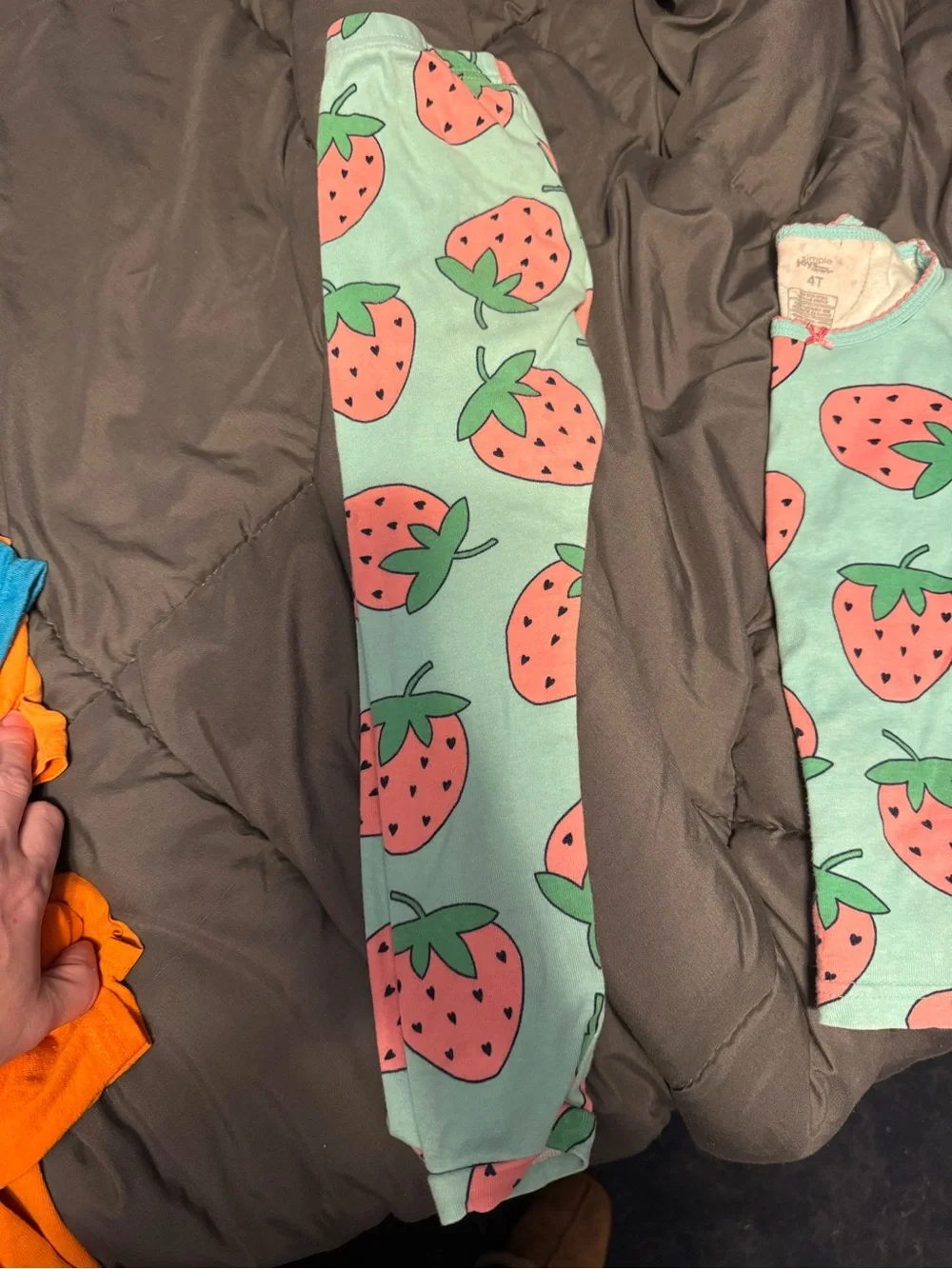 2 piece short sleeve/pants pjs